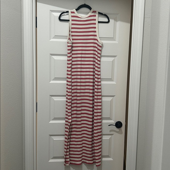 Universal Thread Red and White Striped dress - Picture 4 of 5